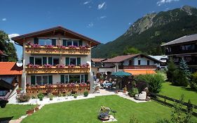 Alpenflair Ferienwohnungen Gästehaus Tepferdt